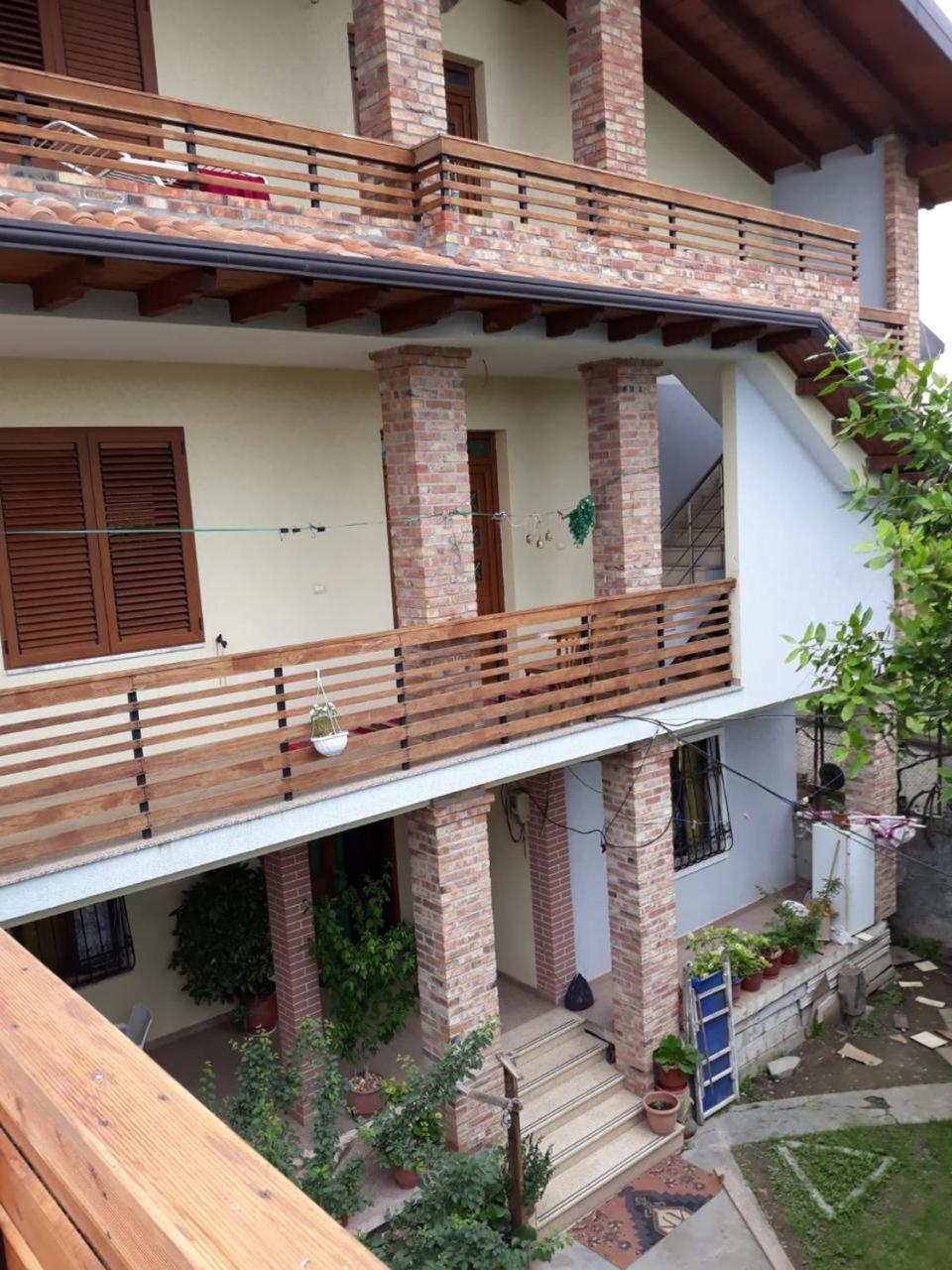 Sara'S Villa Shkoder Ngoại thất bức ảnh